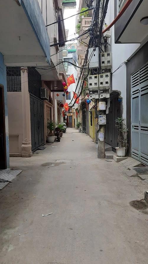 Bán nhà Trường Chinh - Gần BÁCH KINH XÂY - 30m2, 5T, mt 3,7m - XÂY MỚI TINH - 7 tỷ 69.