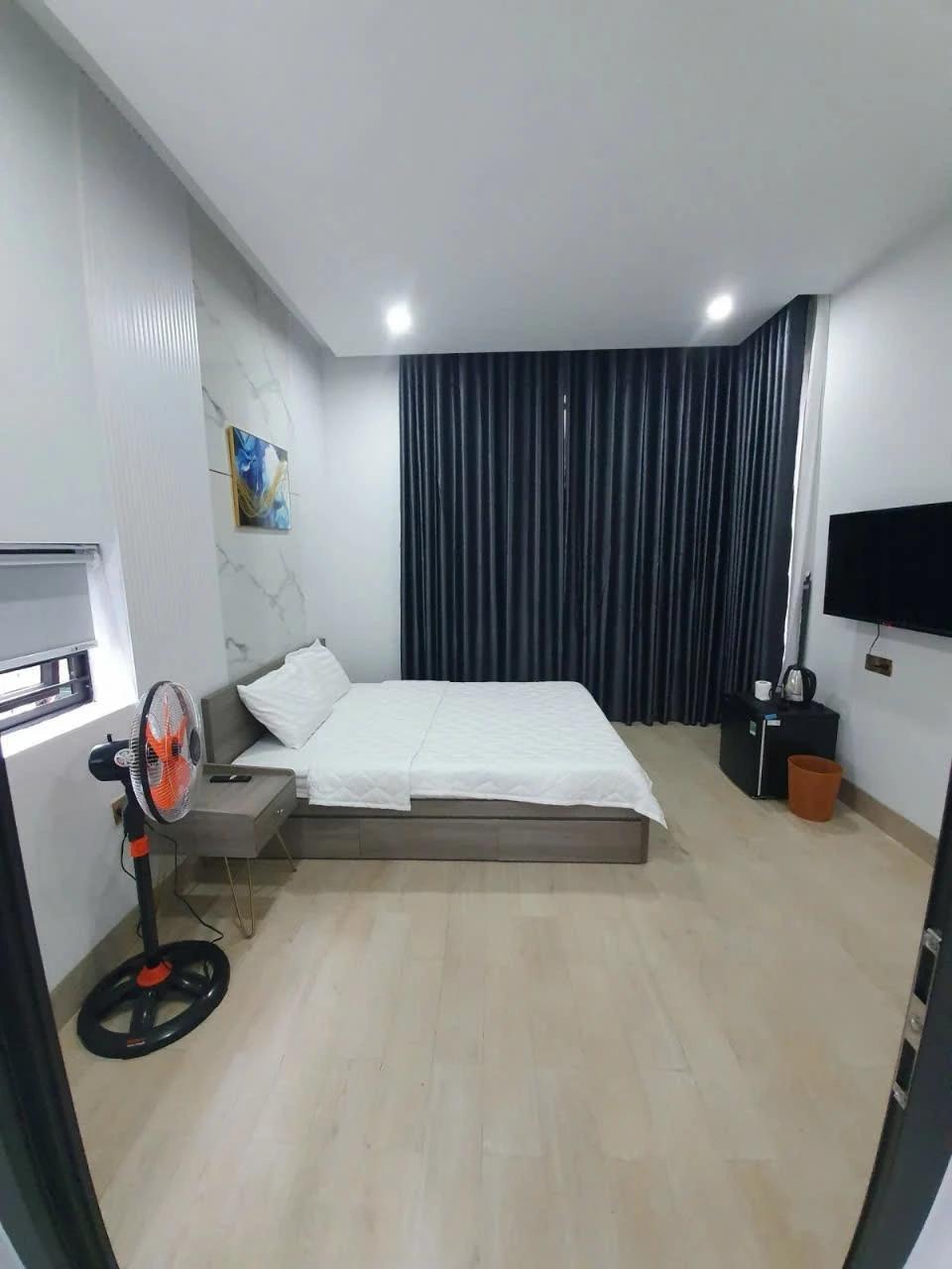 Mua ngay nhà đẹp + dãy nhà trọ có dòng tiền tốt gần biển Mỹ Khê, TP. Đà Nẵng