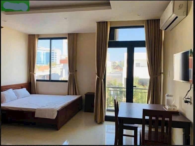 Bán toà CHDV 5 tầng gần sát cầu sông Hàn - vị trí đẹp tại Đà Nẵng