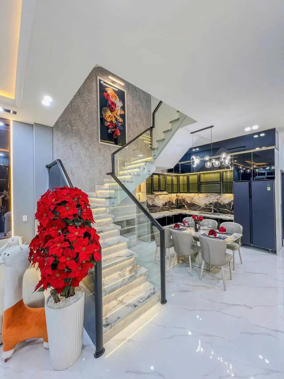 Sỡ hữu ngay nhà mặt tiền gần cầu vượt ngã ba Huế, TP. Đà Nẵng