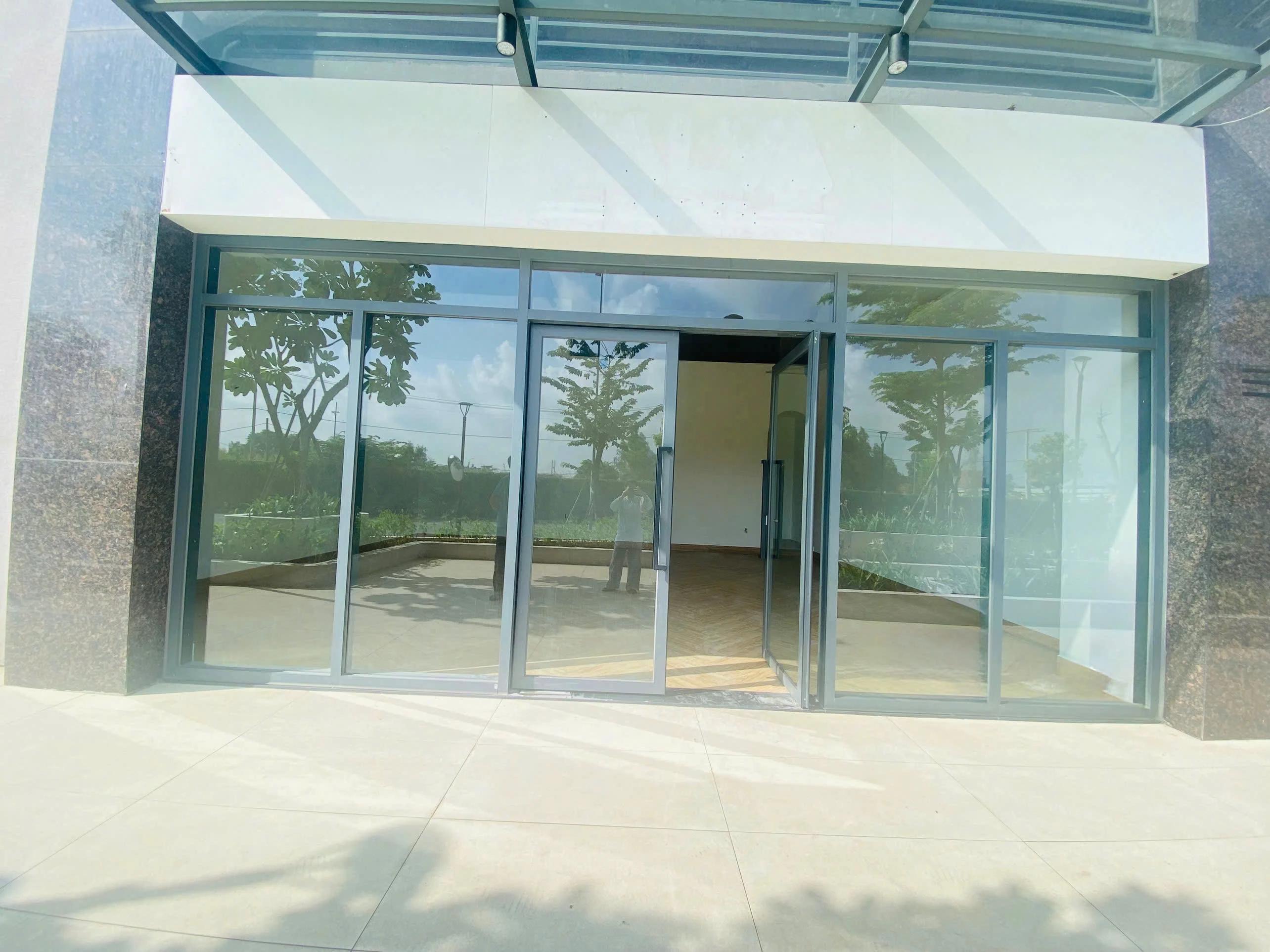 76m2 - Giá 6.59 tỷ - Shophouse Q7 Riverside kế bên sảnh ra vào