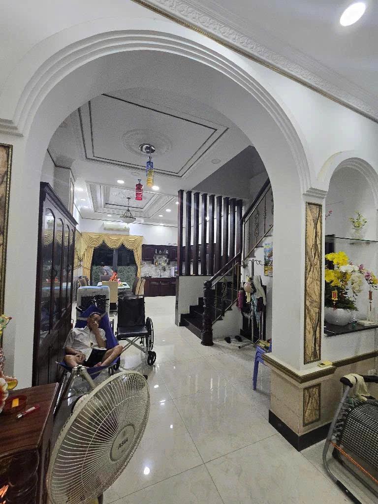 126m2 - Giá 11.9 tỷ - 4PN - Mặt tiền đường Dương Cát Lợi, Nhà Bè