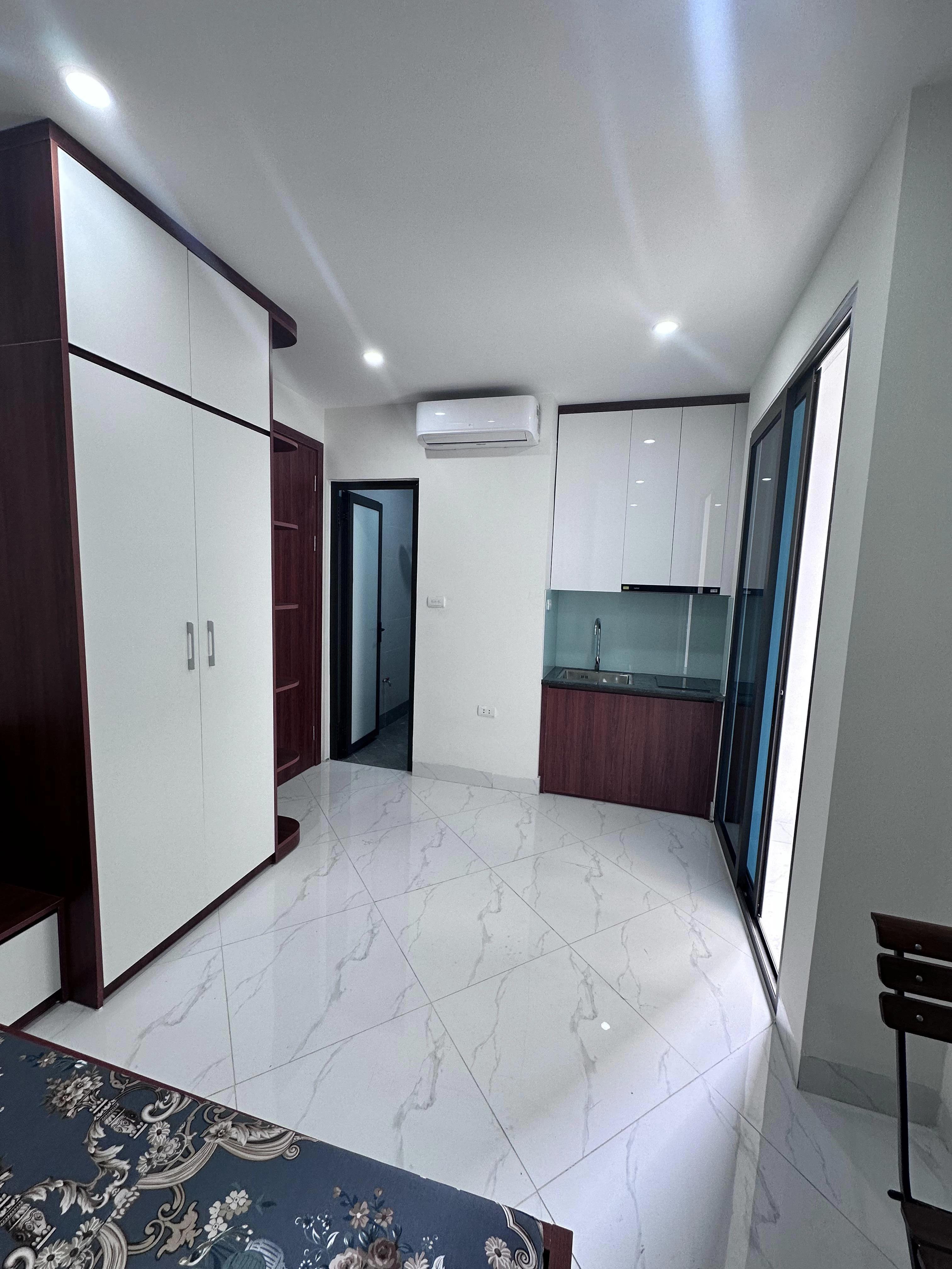 Bán nhà 5 tầng số 25 ngõ 38/ xuân la dt 52m sđcc đường rộng ôtô ra và mặt ngõ kinh doanh