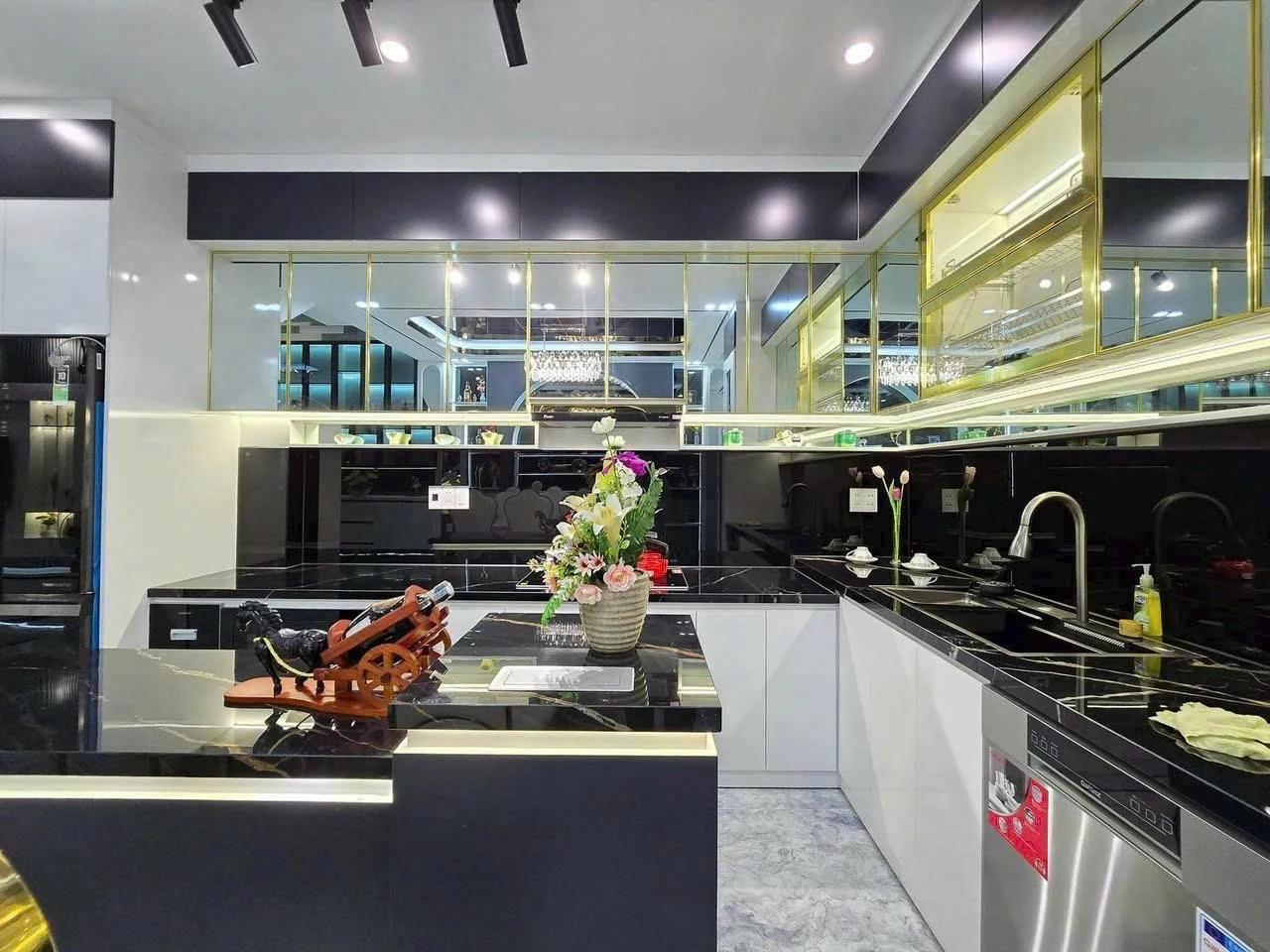 Siêu phẩm nhà đẹp mặt tiền gần đường Hoàng Thị Loan, Q.Liên Chiểu, TP. Đà Nẵng