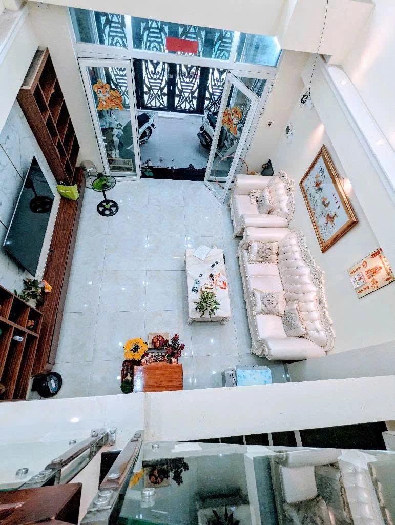 74,7m2 - Giá 7.9 tỷ - HXH Phạm Hữu Lầu giao Nguyễn Lương Bằng, Quận 7