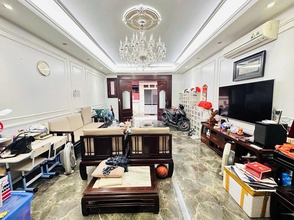 Bán nhà lô góc Thụy Khuê 70m, gần phố – vị trí hiếm sinh lời, giá 13,9 tỷ