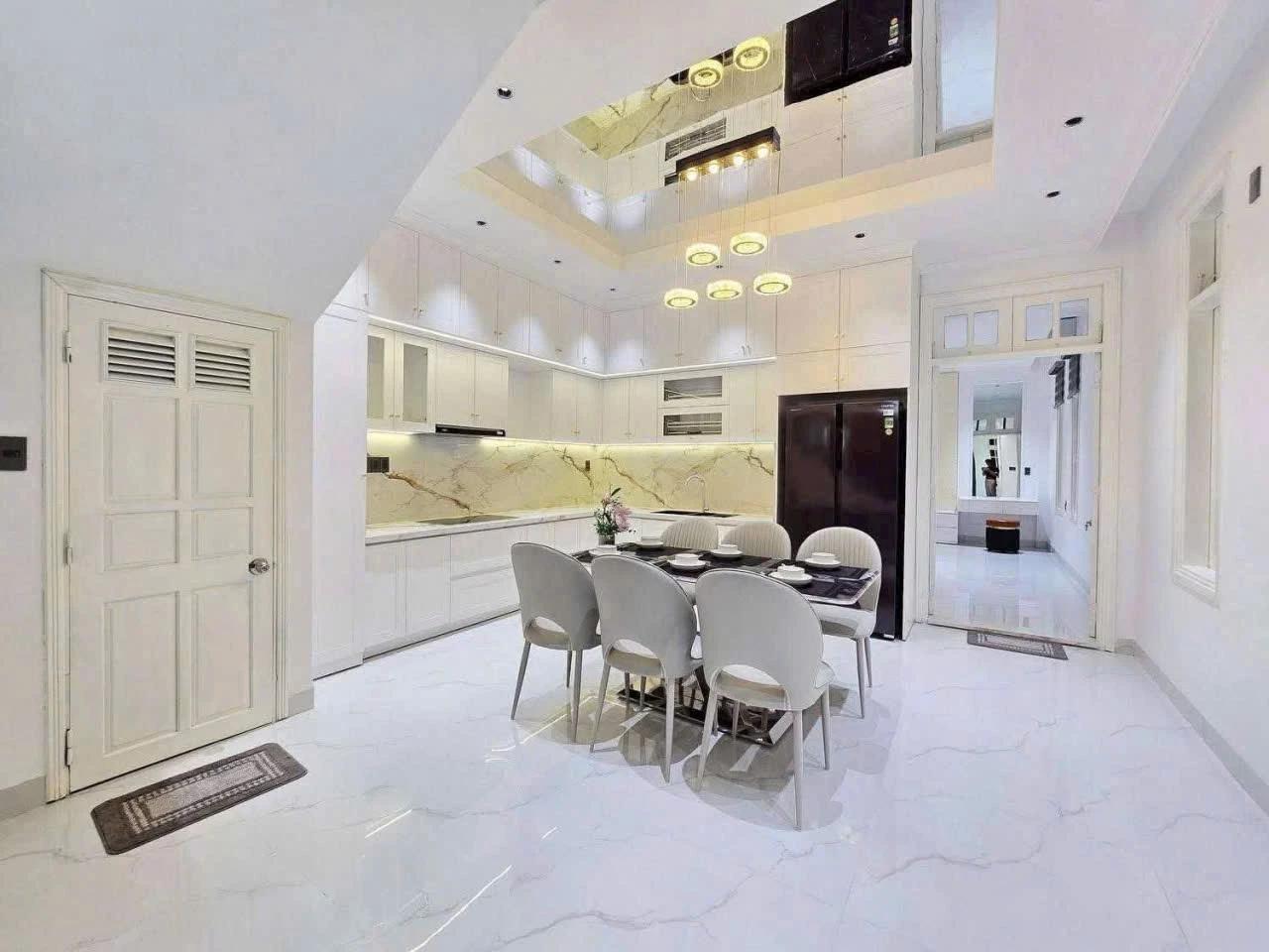 Siêu phẩm nhà đẹp 2 mặt tiền gần đường Lê Thanh Nghị, Q.Hải Châu, TP. Đà Nẵng