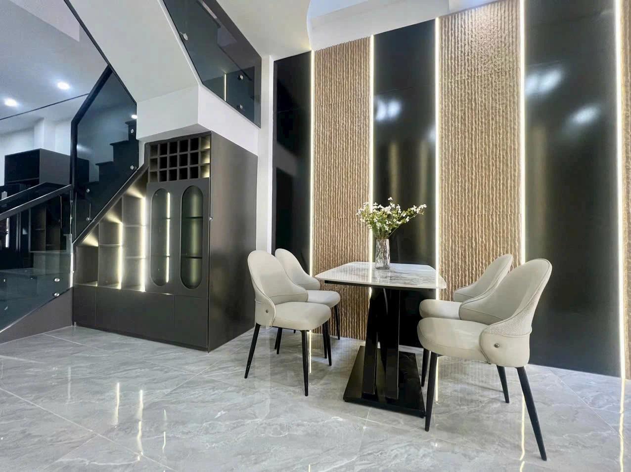 Chốt ngay nhà đẹp mặt tiền đường Huỳnh Ngọc Huệ, Q.Thanh Khê, TP. Đà Nẵng