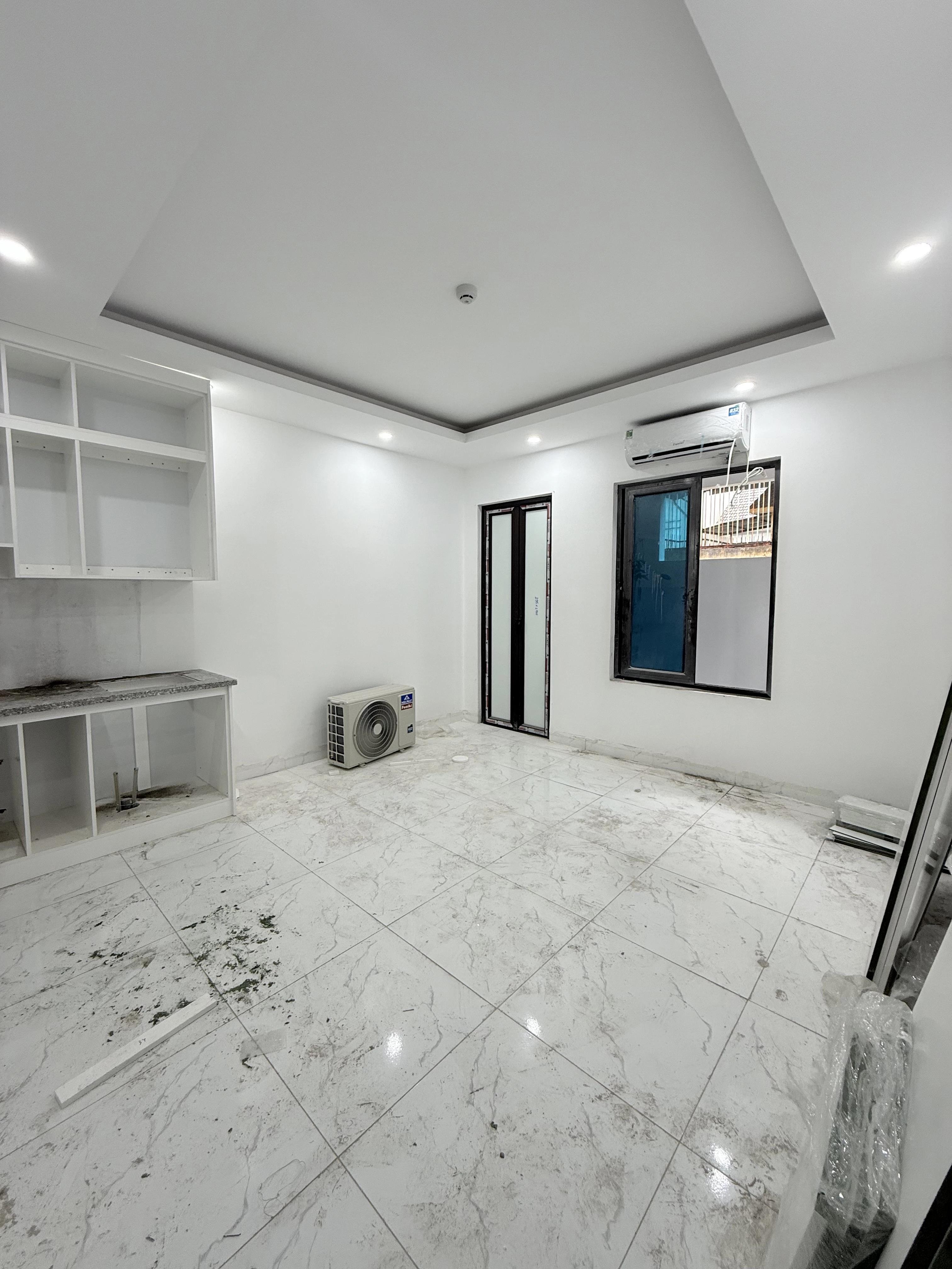 Ban nhà 5 tầng khu phân lô số 18 ngõ 107 đường An Dương Vương