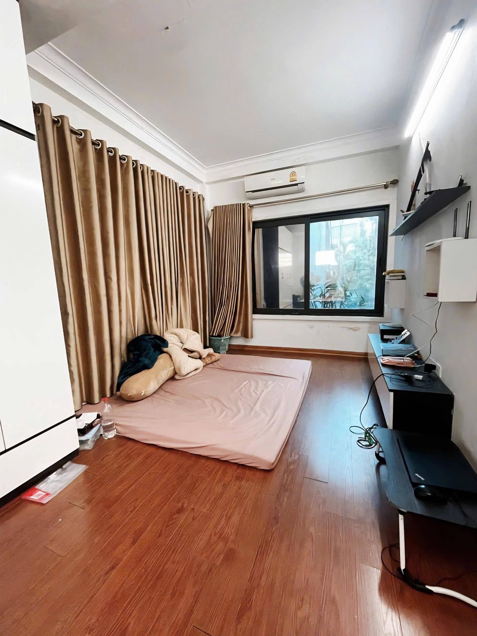 Cực hiếm nhà lô góc Hoàng Hoa Thám gần phố 2 thoáng 47m² x 4 tầng hơn 10 tỷ